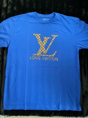 New Men’s Luxury Graphic Designer T-shirt Blue Size XL